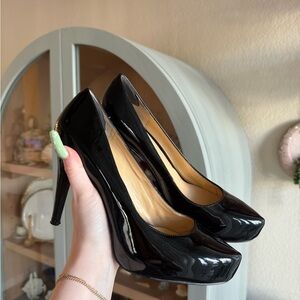 Gianni Bini Classic Black Patent High Heel Pumps
